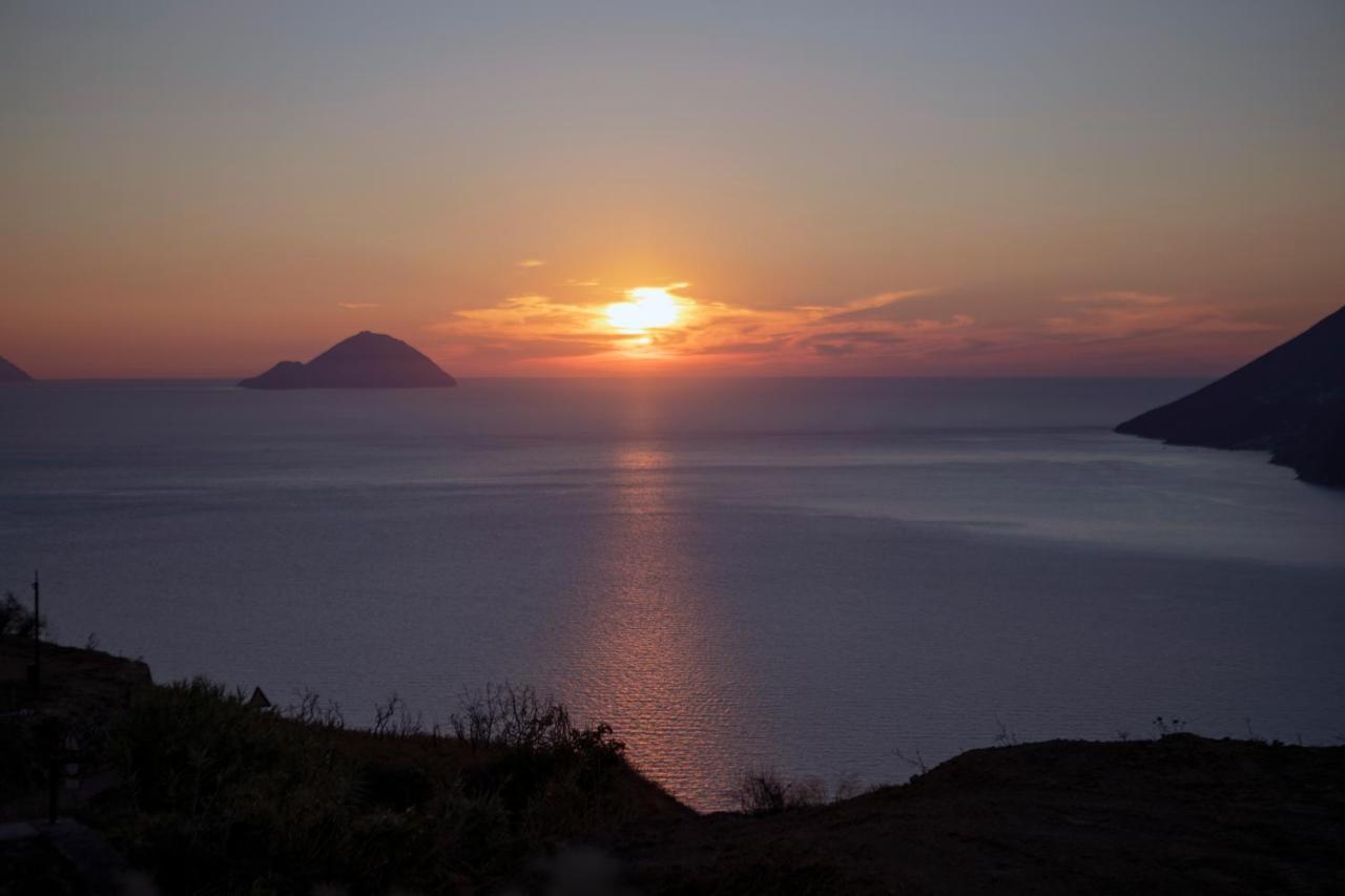 Tenuta Di Castellaro Winery & Resort Đảo Lipari Ngoại thất bức ảnh