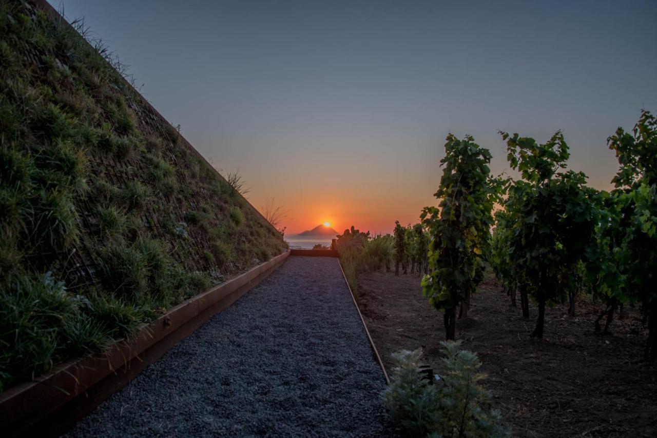Tenuta Di Castellaro Winery & Resort Đảo Lipari Ngoại thất bức ảnh